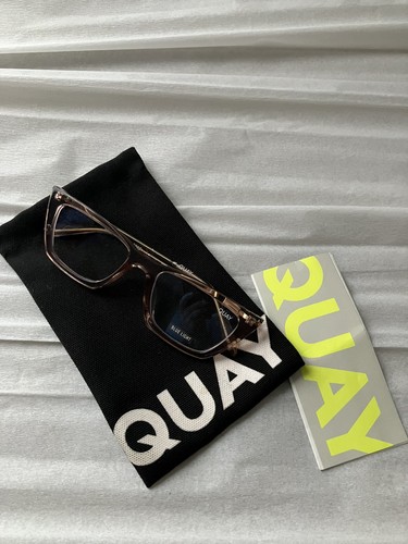 Quay australia blue light - australia,