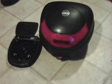 Givi   Top Box monolock 30L and mounting  Plate