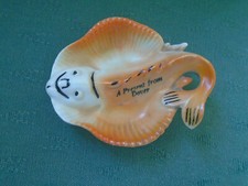 VINTAGE SOUVENIR FLAT FISH DISH - TAIL & FACE A PRESENT FROM DOVER CRESTED CHINA