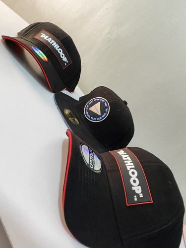 Cap bundle deathloop lot of - 3,