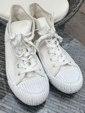 Schuh White Canvas High-Top Sneakers – EU 42 / UK 8 / US 9 – Unisex Style