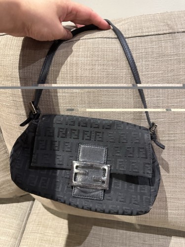 Vintage fendi baguette black - baguette,