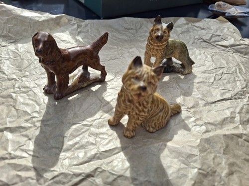 Wade dog ornament figures - wade,