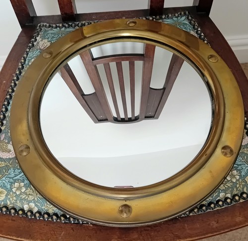 Vintage porthole style round - style,