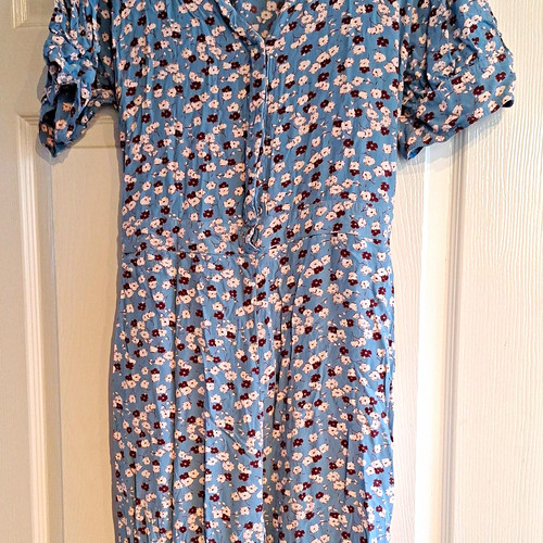 Fat face blue floral neck - face,