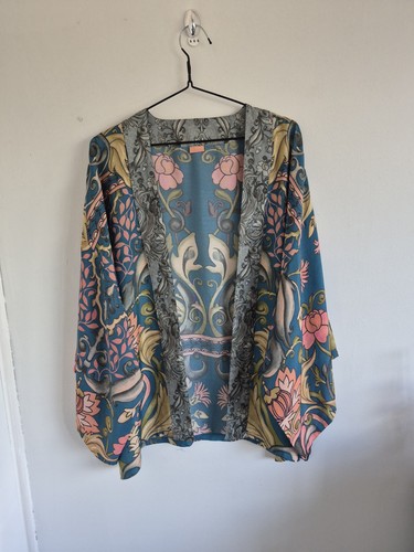 Lovely powder kimono jacket - lovely!,