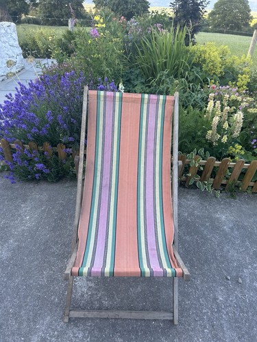 Vintage deckchair seaside - deckchair,