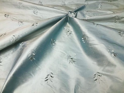 Embroidered pure silk fabric - pure,