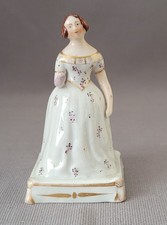 ANTIQUE STAFFORDSHIRE SMALL PORCELAIN OF FIGURE OF JENNY LIND C1840s