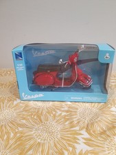 NewRay Vespa P200E 1:12 Die