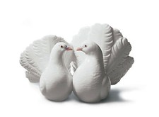 LLADRO #1169 COUPLE OF DOVES