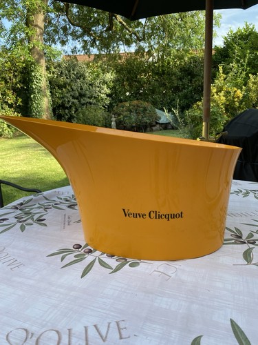 Veuve clicquot large acrylic - veuve,