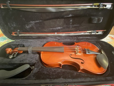 Used viola, in good shape.