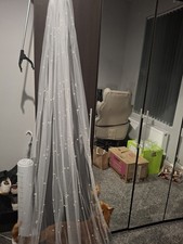 White veil cathedral length