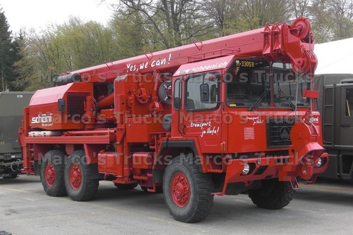 Truck photo man - i, crane
