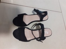 Ladies honey EEE black suede flat shoes size 7