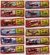 Flying Glider Plane Toys, Vintage Jet Fighters Party Bag Fillers for Kids