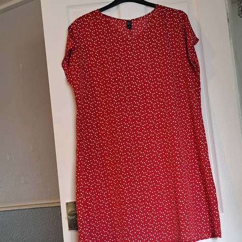 Emery rose red - &, heart