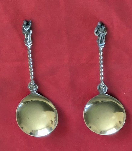 Pair gilded apostle spoons - gilded,