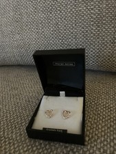 Rose gold coloured Heart