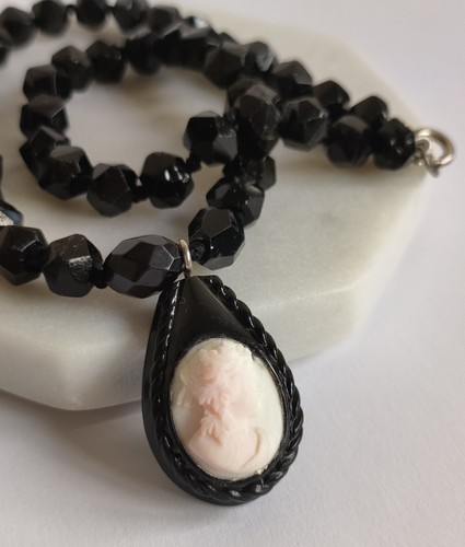 Victorian whitby jet mourning - whitby,