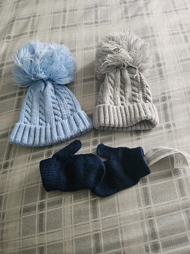 New born bobble hats baby - 2,