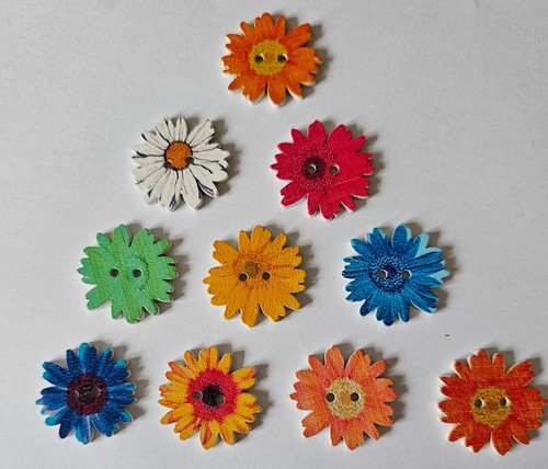 Pretty flower shape buttons - pretty,