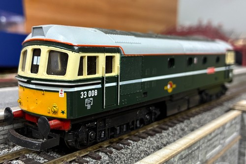 Lima l205221 class 33008 - l205221,