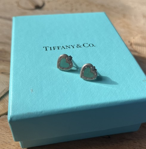 Tiffany blue enamel - &,