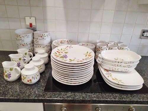Noritake dinner service - noritake,