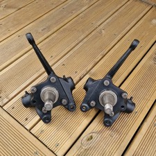 MGB GT & Roadster Stub Axle & Steering arms -LH & RH 1962-1980 - BTB764 / BTB765