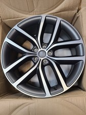 Range Rover-Genuine brand new