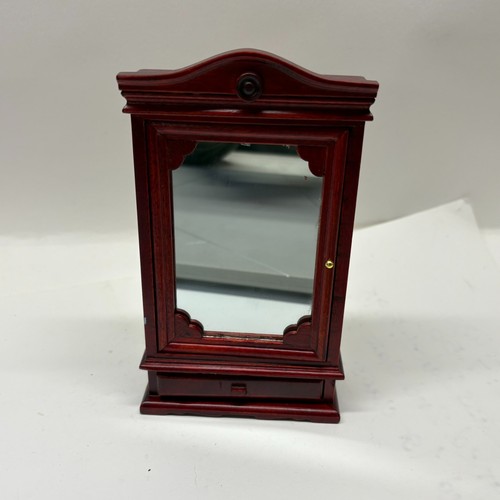 12th scale dolls - 1:12th, house