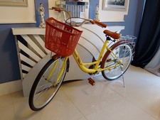 Lady's/Girl's Bike for Sale. Excellent Condition.