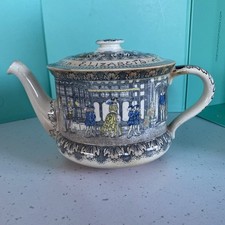 Vintage/ Antique Royal Doulton Ceramic Queen Elizabeth 1st Old Moreton Teapot