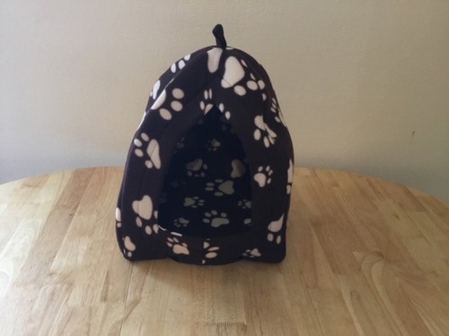 Fleece pet igloo brown with - fleece,