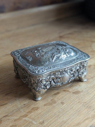 Ornate vintage repousse - , silver