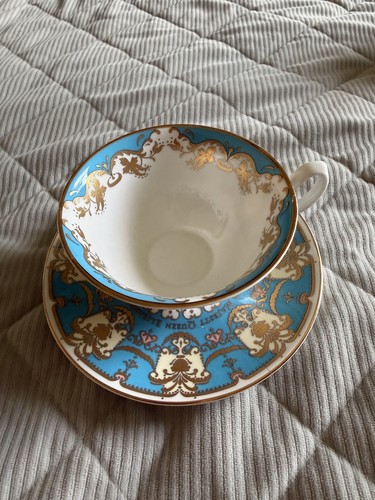 The royal collection golden - royal,
