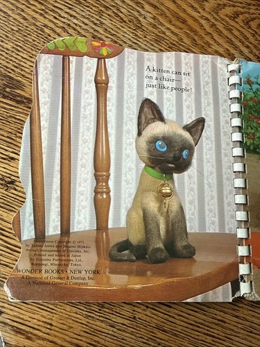 1971 kittens puppet shape - a,
