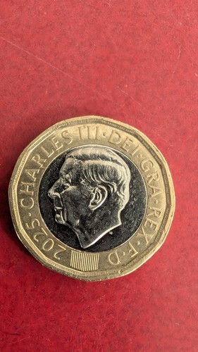 2025 coin with - 2025, £1