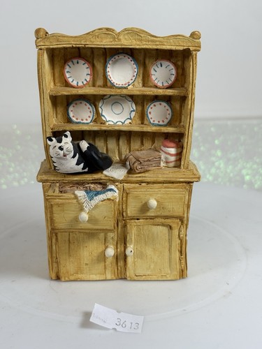 Peter fagan colour box - box, cats
