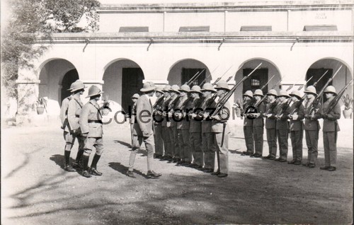 Ww2 era british army parade - ,
