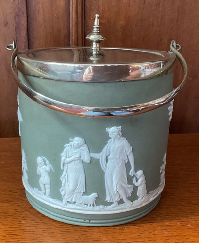 Antique green wedgwood - green,