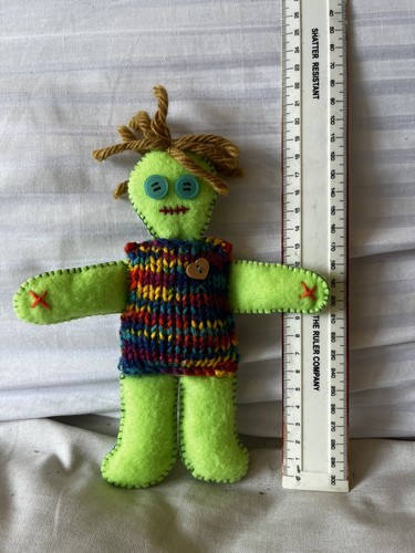 Small green voodoo pagan - small,