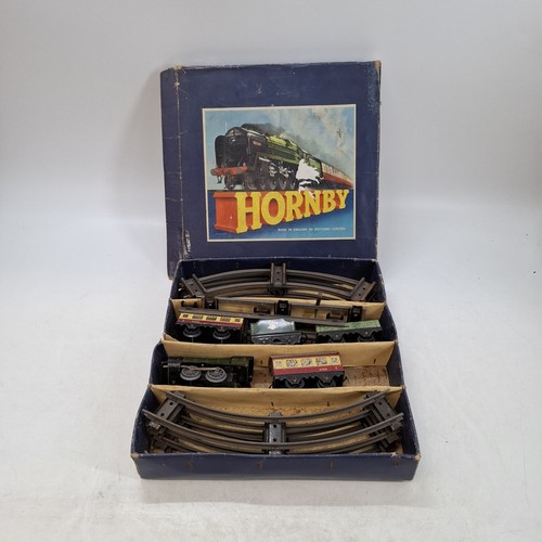 Hornby gauge passenger set - o,