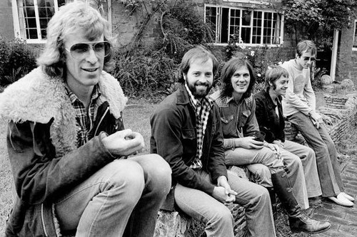 Trevor lucas jerry donahue - lucas,,