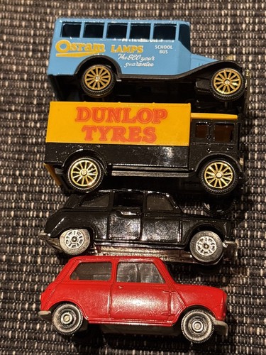 Vintage 1980s corgi - corgi, 3”