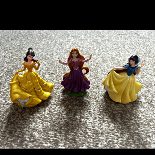 Disney princesses figurines - princesses,