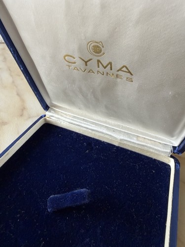Cyma tavannes blue - tavannes, velvet