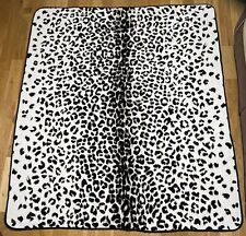 Black and white king-size leopard-print fleecy throw. Brand new